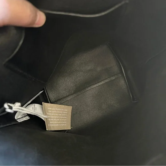 NWT Madewell Women’s The Essential Mini Bucket Tote Bag Crossbody Leather Black - Picture 10 of 16